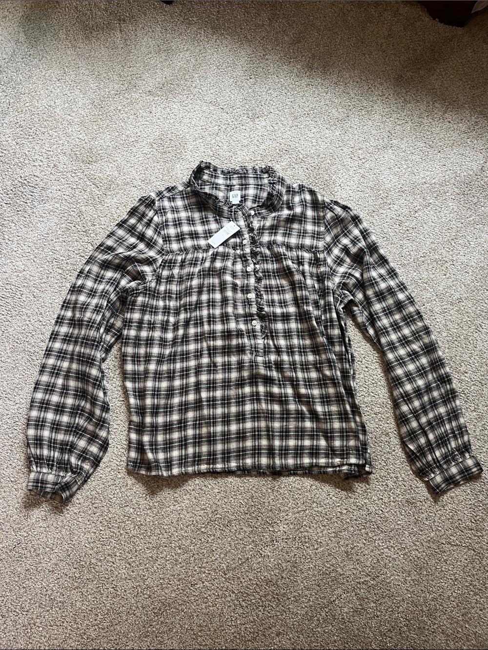 GAP Plaid Long-Sleeve Tunic in Black, White & Tan